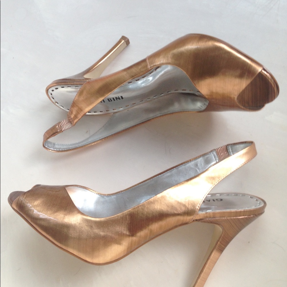🎉Gianni Bini STUNNING high heels sz 8.5 M ret:$98
